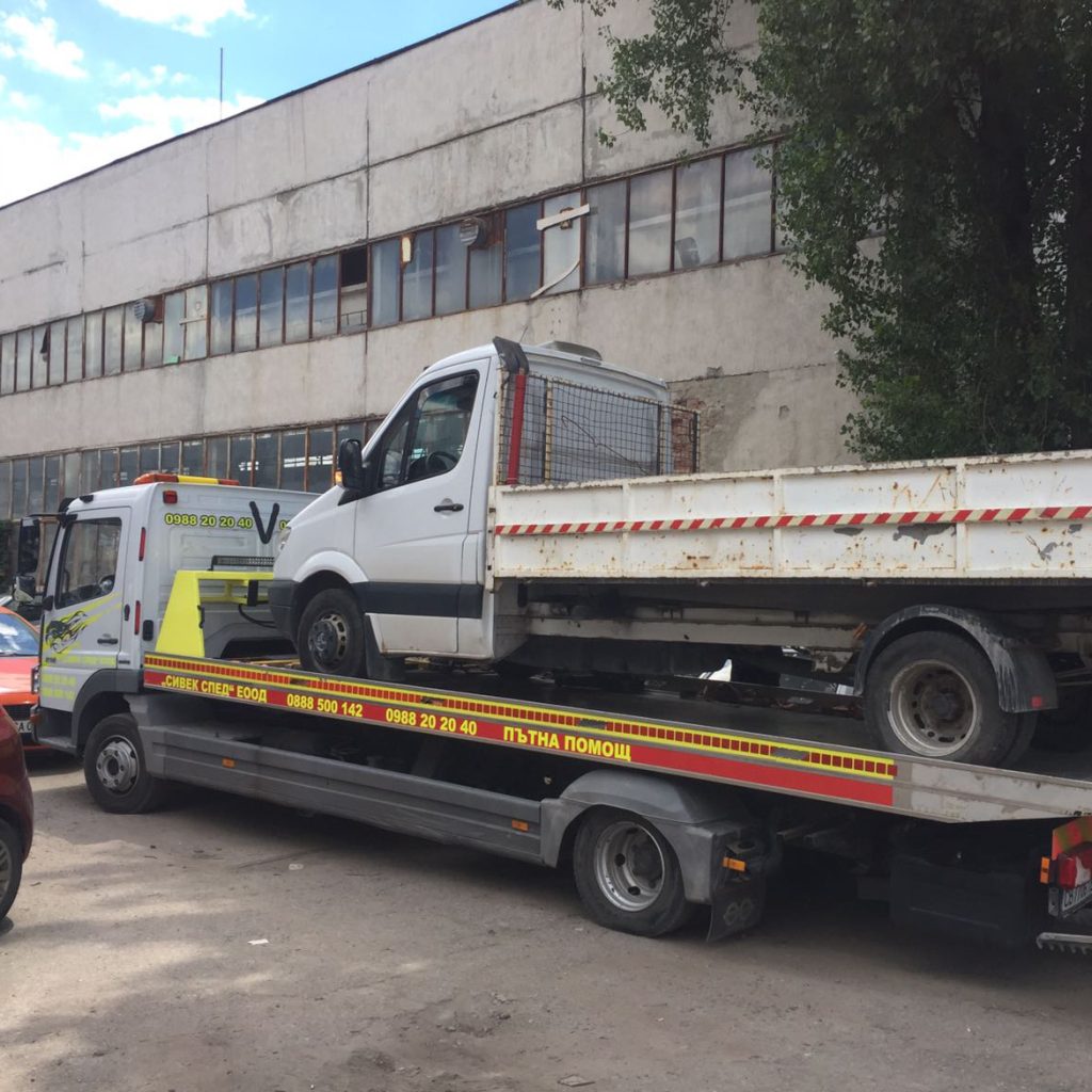 Автомобилен транспорт в България с професионален репатрак